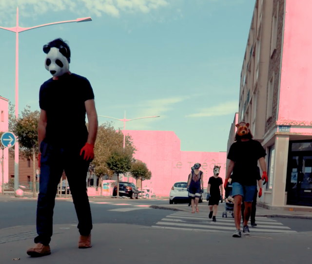performance dans les rues de Saint-Nazaire
