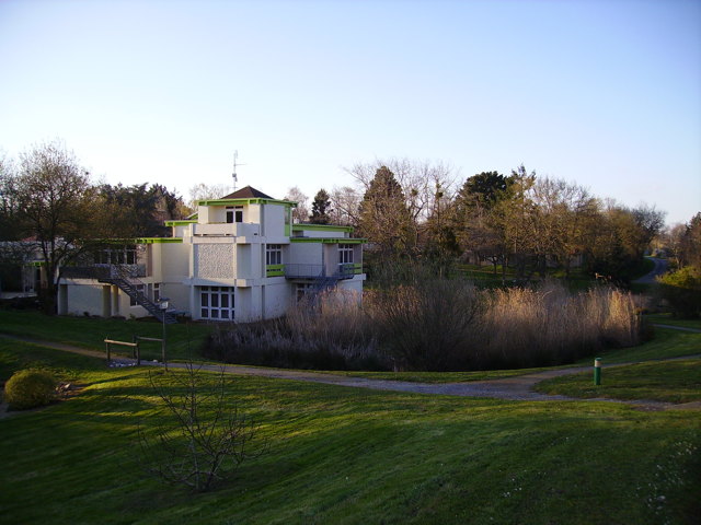 Vaujou